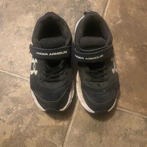 Under Armour Kids Black and White Sneakers